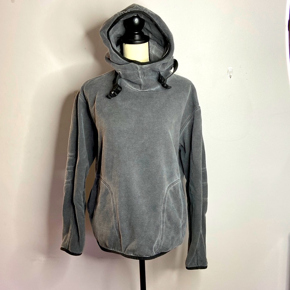 Men’s Urban Outfitters Grey  Hoodie Sweatshirt Sz S -Unique trim!